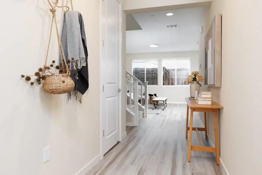 1260 Central Avenue, Hollister, CA 95023 - #3