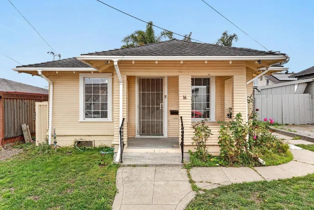 16 Stanford Street, Watsonville, CA 95076 - #1