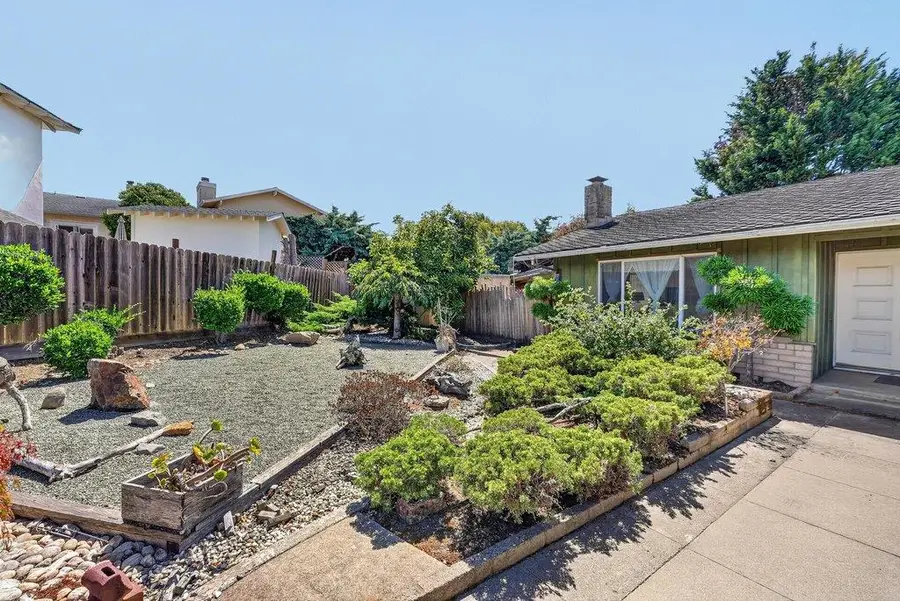 25 Brook Court, Watsonville, CA 95076 - #2