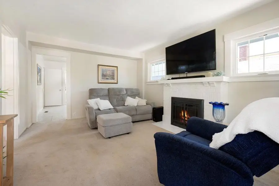 Address Withheld By Seller, Burlingame, CA 94010 - #3