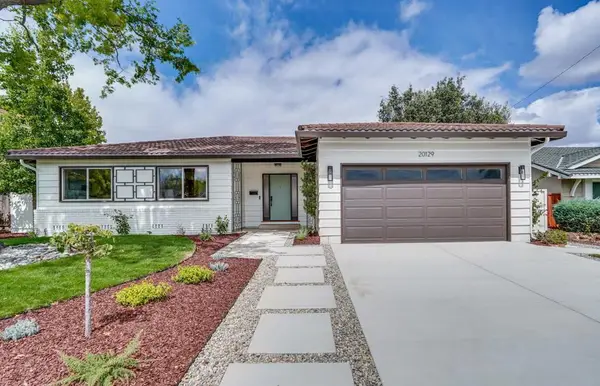 20129 Somerset Drive, Cupertino, CA 95014