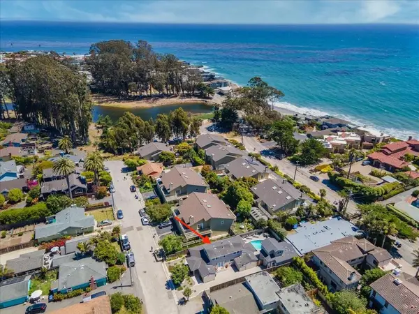 27222724 Warren Street, Santa Cruz, CA 95062