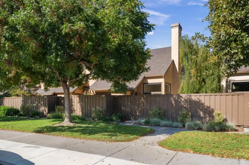 1327 Greenwich Court, San Jose, CA 95125 - #1