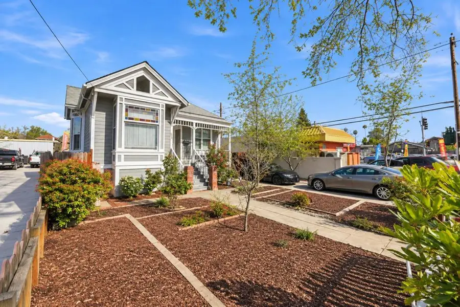 1090 S 7th Street, San Jose, CA 95112 - #2