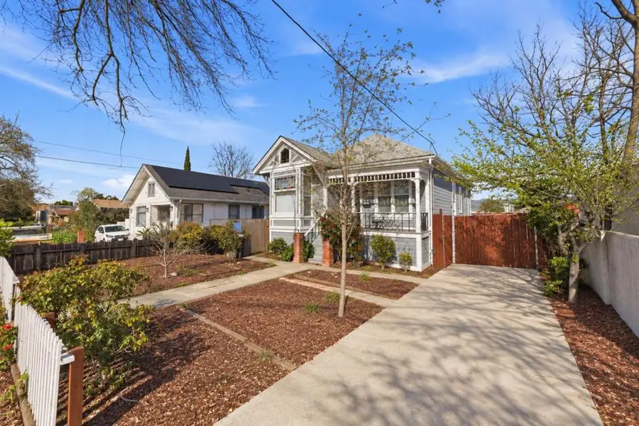 1090 S 7th Street, San Jose, CA 95112 - #3