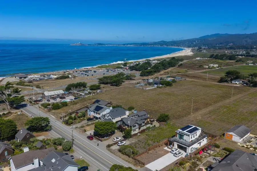 147 Kelly Avenue, Half Moon Bay, CA 94019 - #3