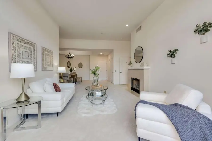 130 E San Fernando Street #25, San Jose, CA 95112 - #3