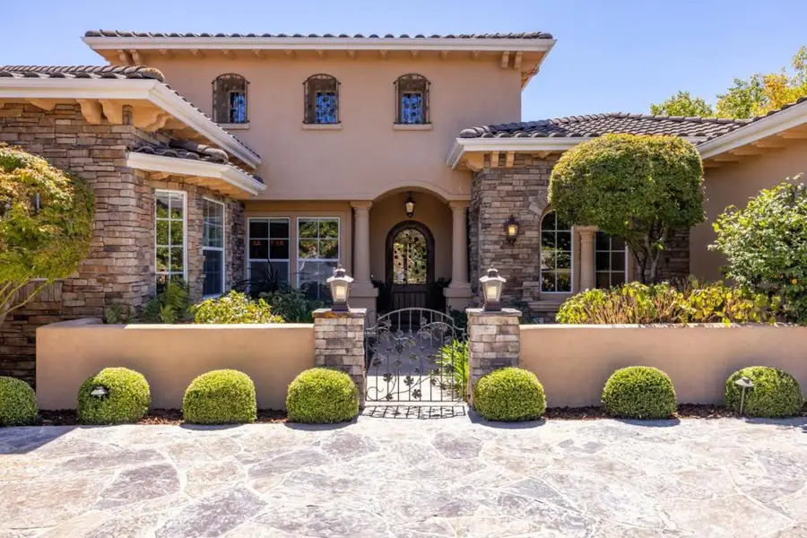 405 Estrella D'oro, Monterey, CA 93940 - #2