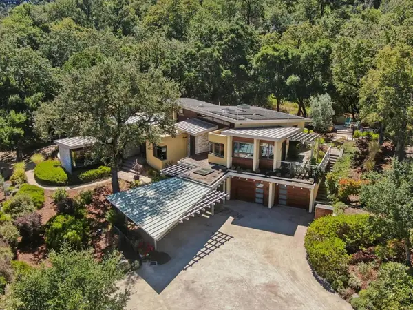 2 Buck Meadow Drive, Portola Valley, CA 94028