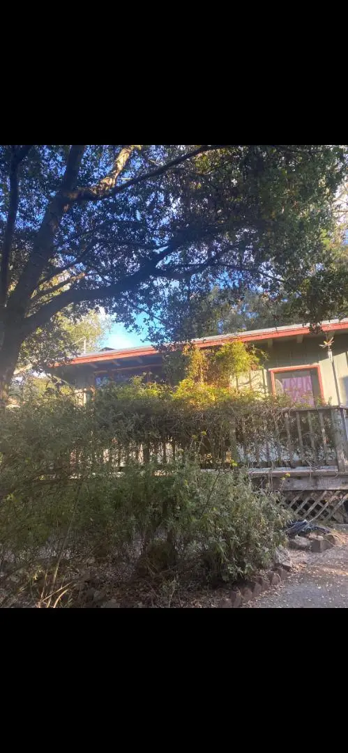 1019 Hillside Avenue, Pacific Grove, CA 93950
