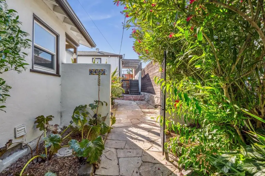 24432445 24th Avenue, Oakland, CA 94601 - #3