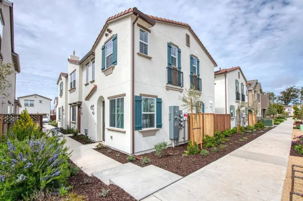 3052 Macarthur Drive #E, Marina, CA 93933 - #1