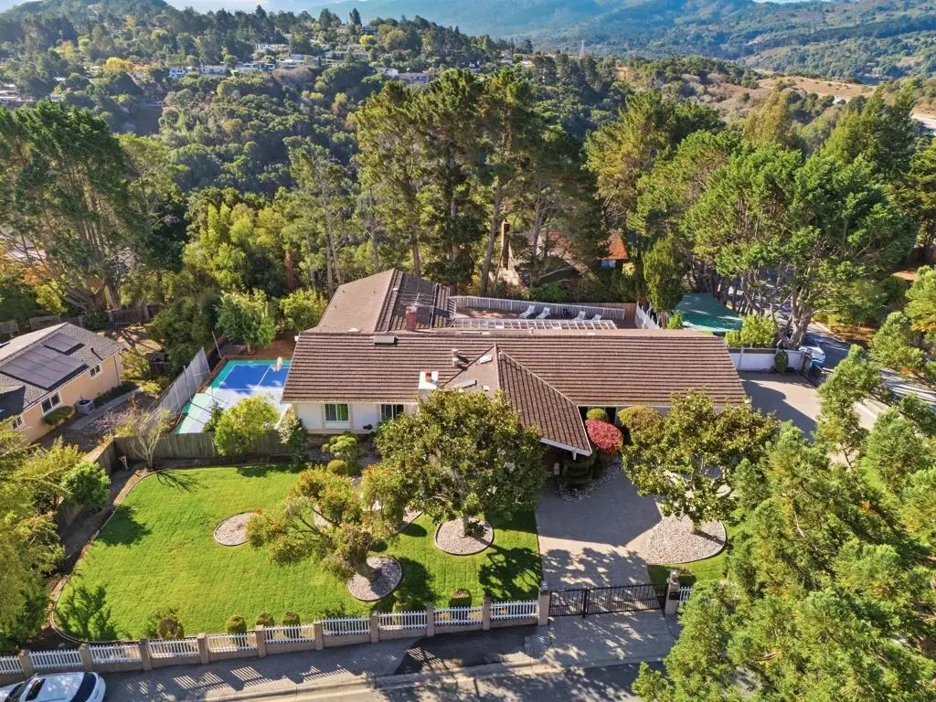 1345 Lakeview Drive, Hillsborough, CA 94010 - #1