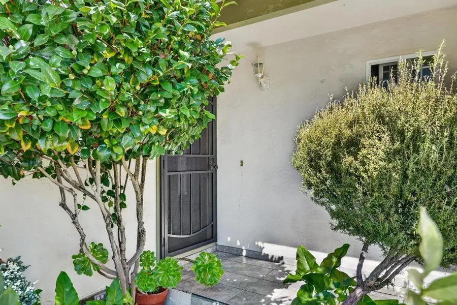 2 Perez Circle, Salinas, CA 93906 - #2
