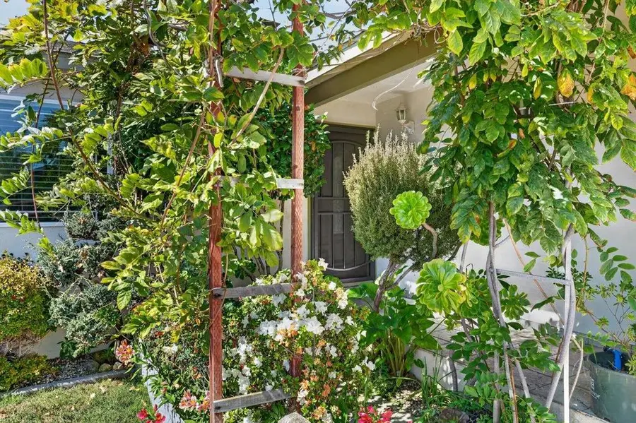 2 Perez Circle, Salinas, CA 93906 - #3