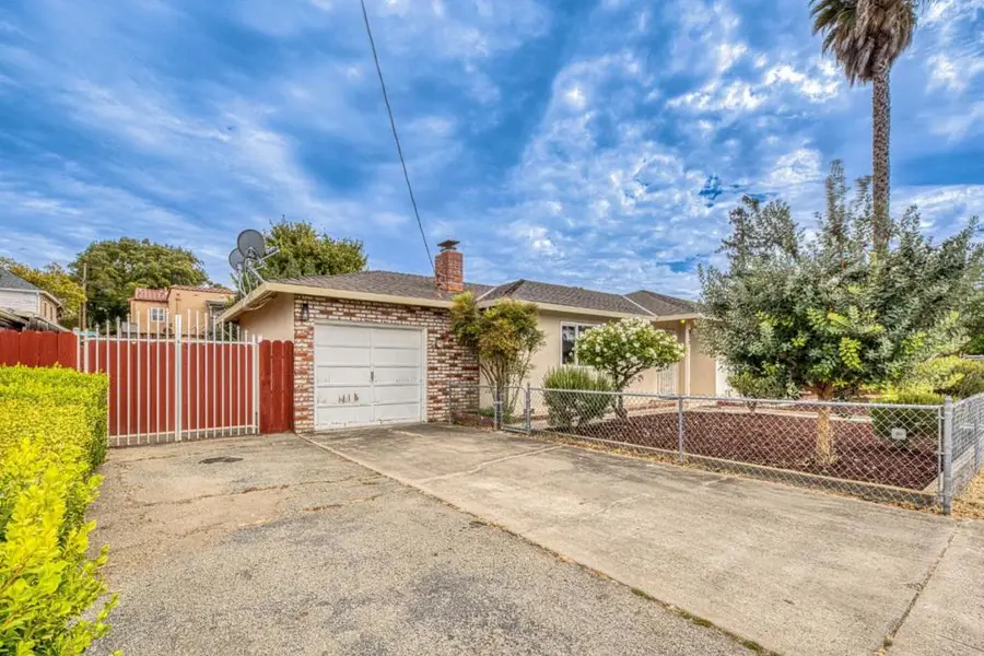 875 Suiter Street, Hollister, CA 95023 - #2