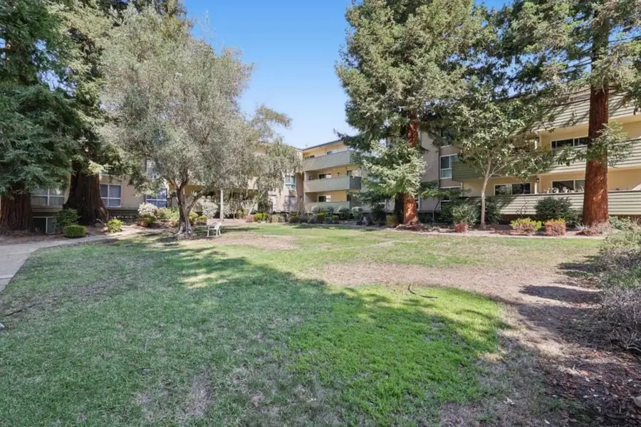 1031 Crestview Drive #216, Mountain View, CA 94040 - #2