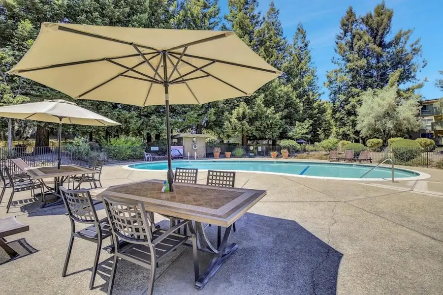 1031 Crestview Drive #216, Mountain View, CA 94040 - #3