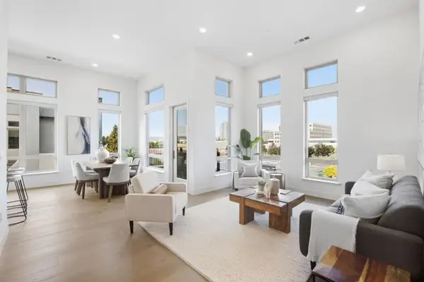 708 Thayer Lane #403, Foster City, CA 94404