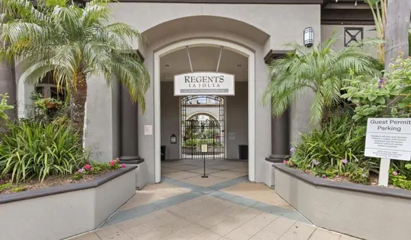 9263 Regents Road #B301, La Jolla, CA 92037