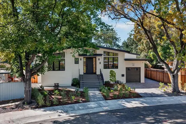 1084 Moffett Circle, Palo Alto, CA 94303