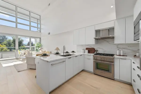 3225 El Camino Real #301, Palo Alto, CA 94306
