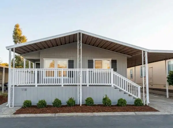 118 Chateau La Salle Drive, San Jose, CA 95111