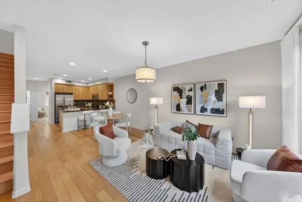 650 Almaden Walk Loop, San Jose, CA 95125