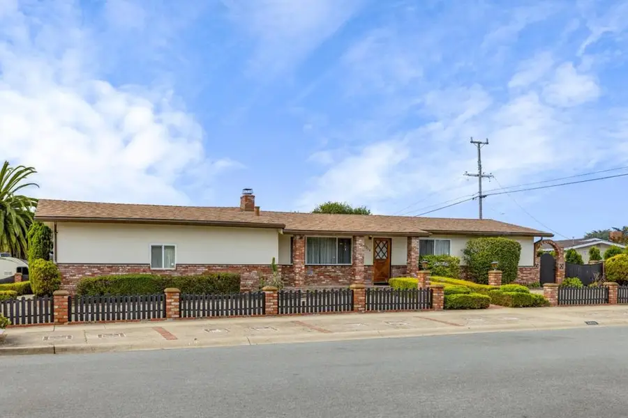 3216 Vista Del Camino, Marina, CA 93933 - #3