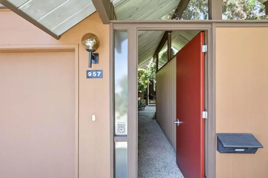 957 Eichler Drive, Mountain View, CA 94040 - #3