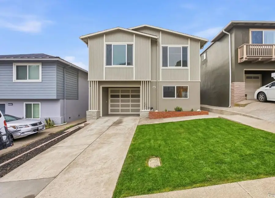 1042 Skyline Drive, Daly City, CA 94015 - #3