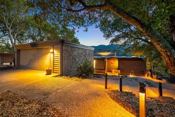 12 Hawkview Street, Portola Valley, CA 94028