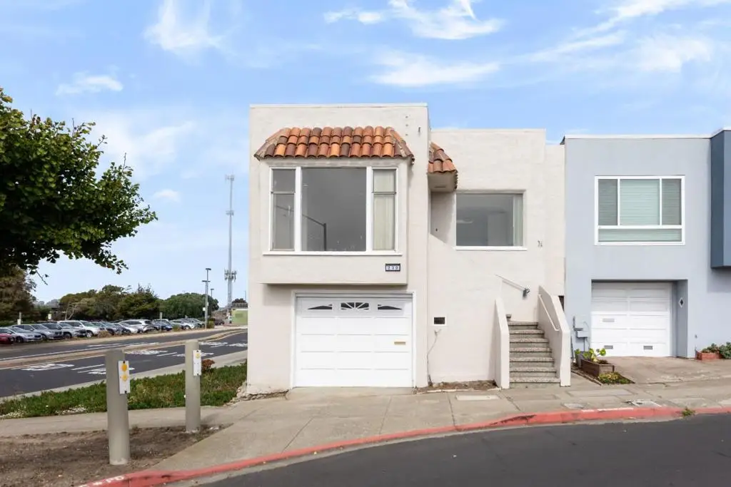 230 Los Banos Avenue, Daly City, CA 94014 - #1