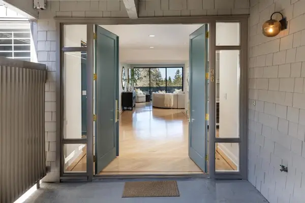 36 Mansion Court, Menlo Park, CA 94025