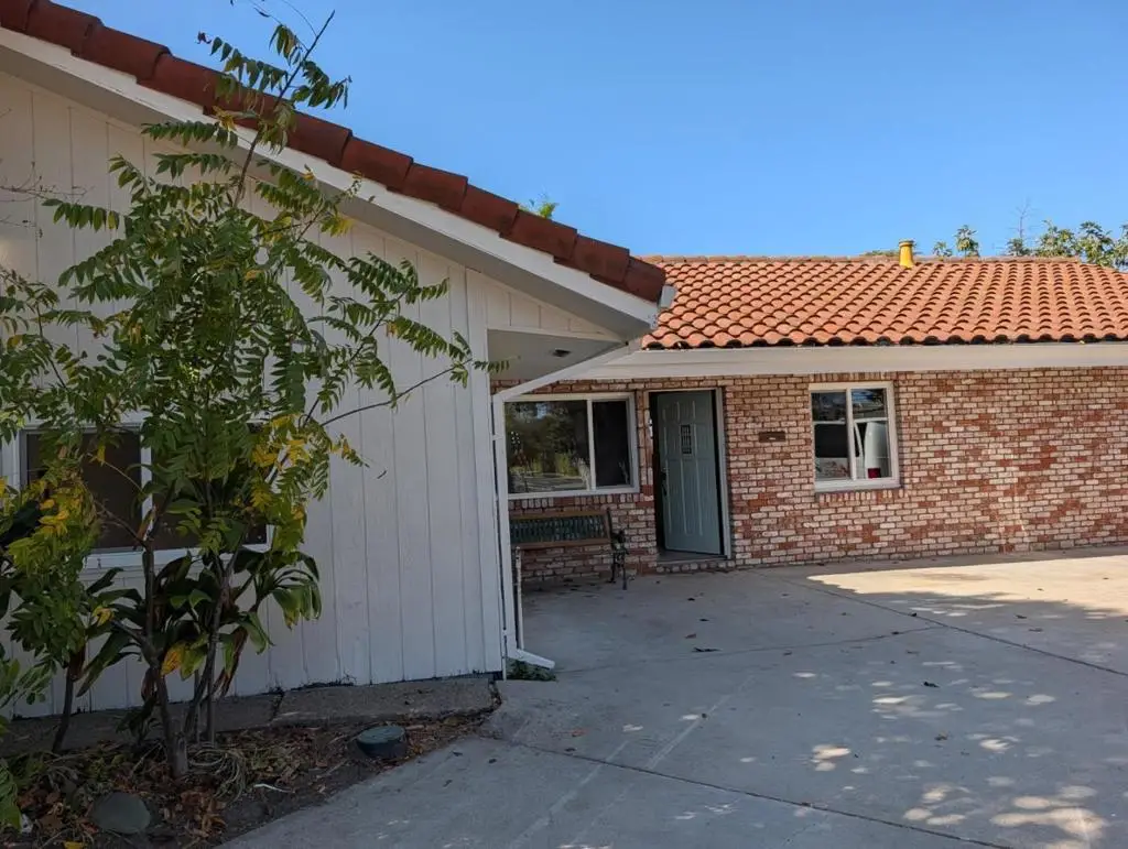 290 N Rengstorff Avenue, Mountain View, CA 94043 - #1