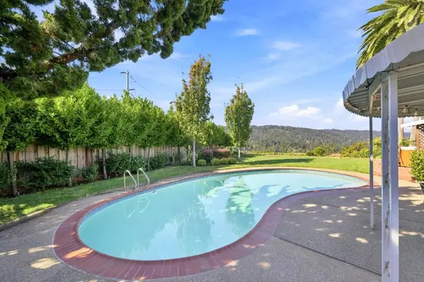 1245 Laurel Hill Drive, San Mateo, CA 94402