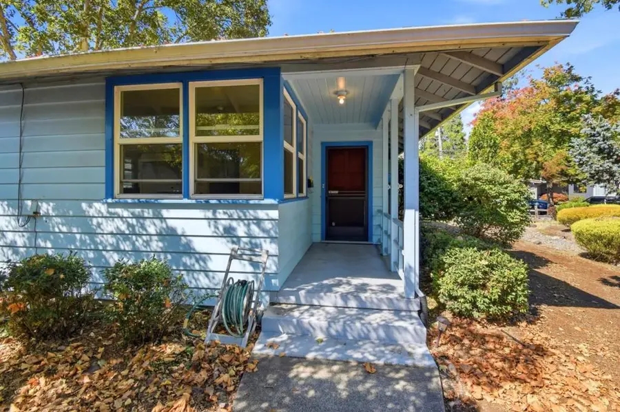 711 Brigham Avenue, Santa Rosa, CA 95404 - #3