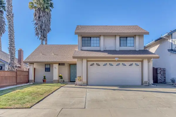 21 Geary Circle, Salinas, CA 93907
