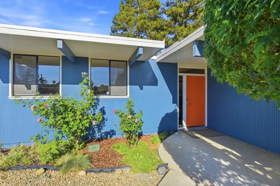 2015 Ticonderoga Drive, San Mateo, CA 94402 - #3