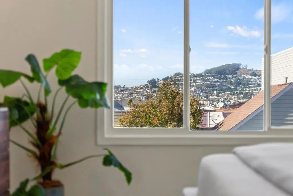 422 Vienna Street, San Francisco, CA 94112 - #1