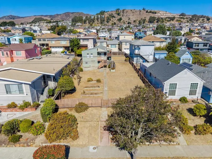 728 Commercial Avenue, South San Francisco, CA 94080 - #2