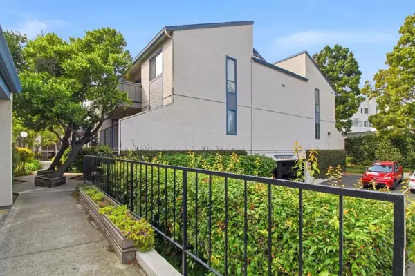 853 Woodside Way #133, San Mateo, CA 94401