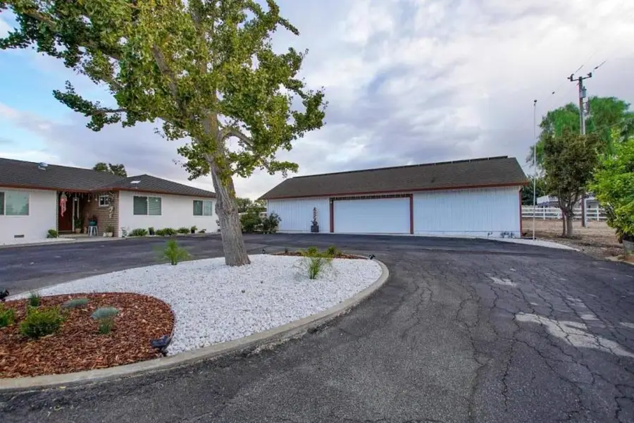 307 Mansfield Road, Hollister, CA 95023 - #3