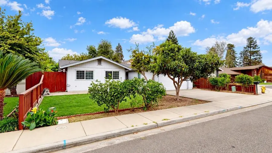 2525 Hampton Way, Turlock, CA 95382 - #3
