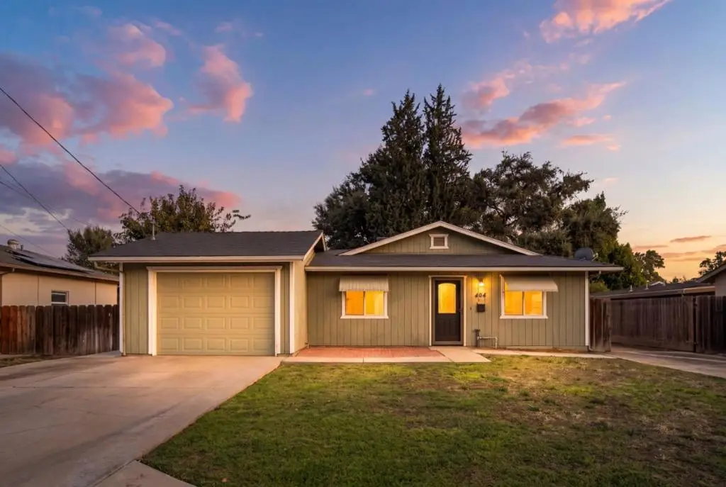 494 Sycamore Avenue, Gustine, CA 95322 - #1