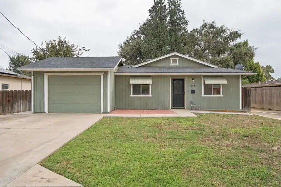 494 Sycamore Avenue, Gustine, CA 95322 - #3