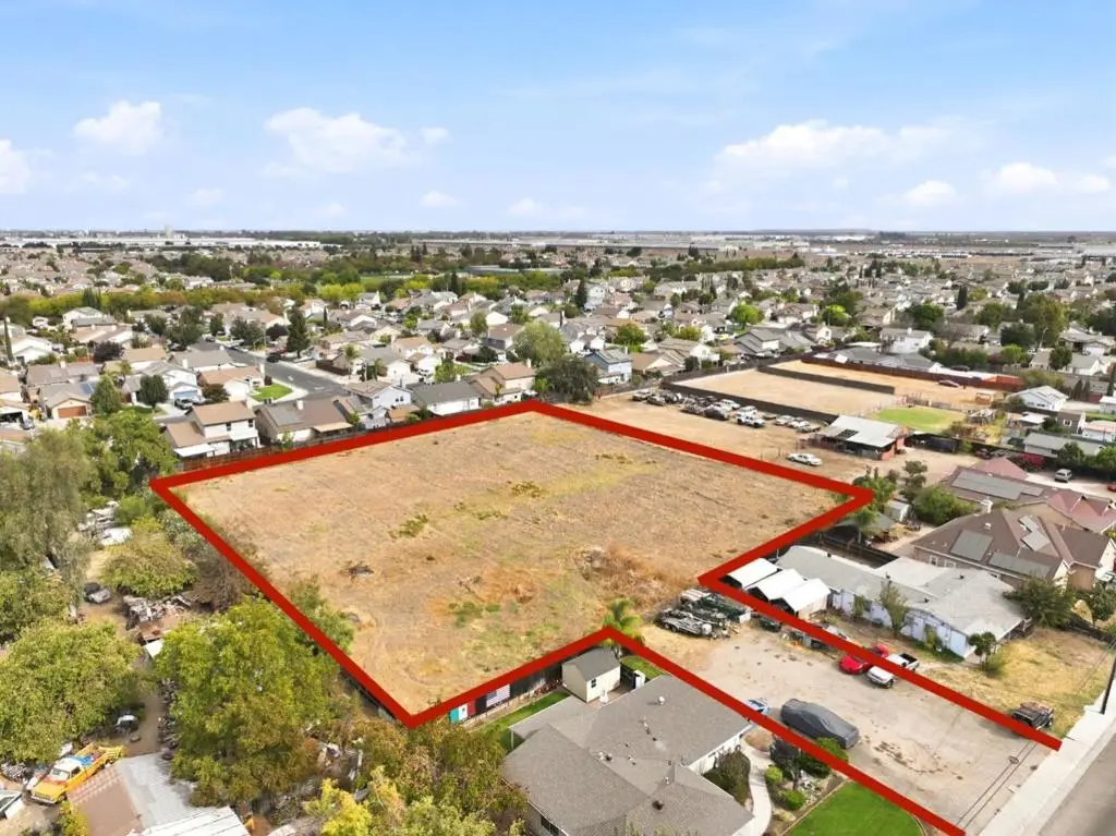 231 Warren Avenue, Lathrop, CA 95330 - #1