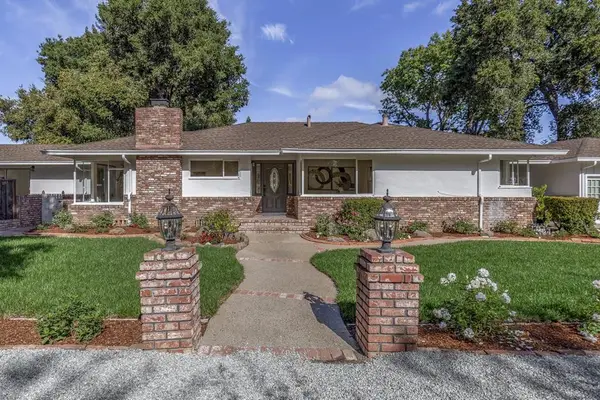 1385 Fremont Avenue, Los Altos, CA 94024