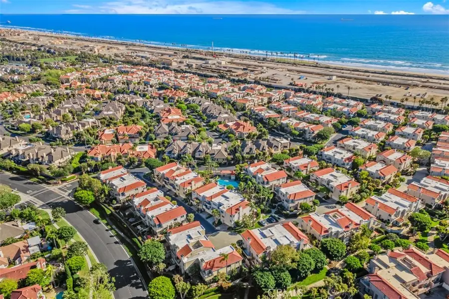 19275 Brooktrail, Huntington Beach, CA 92648 - #2