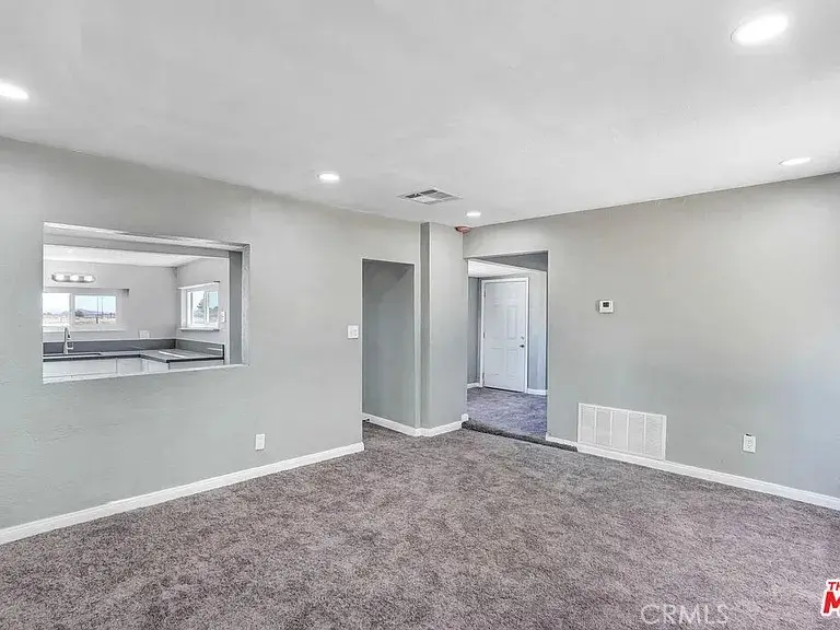 25372 Agate, Barstow, CA 92311 - #2